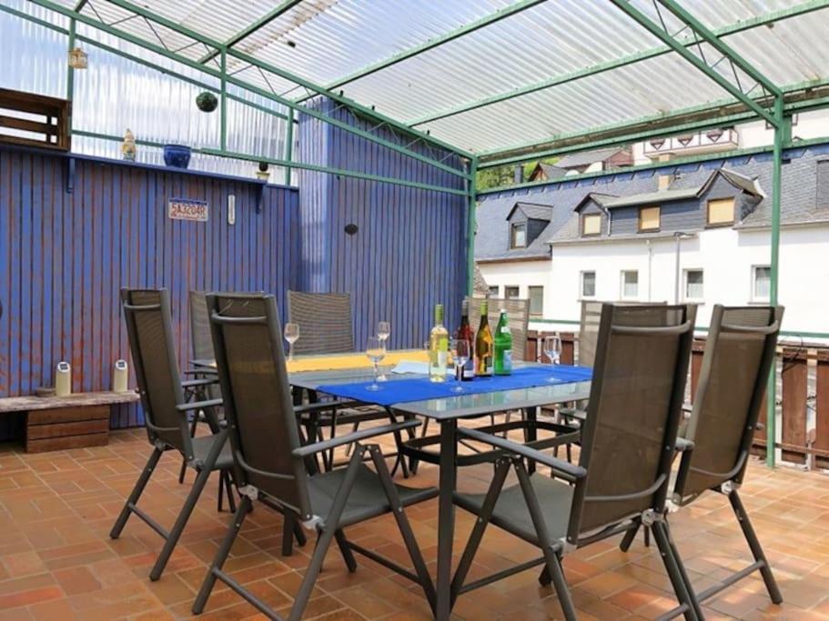 Ferienhaus Schwanennest Целль-ан-дер-Мозель Экстерьер фото